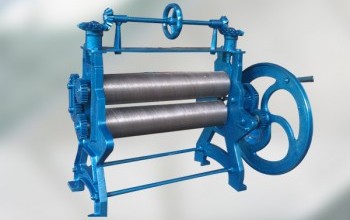 Manual rubber sheeting roller machine